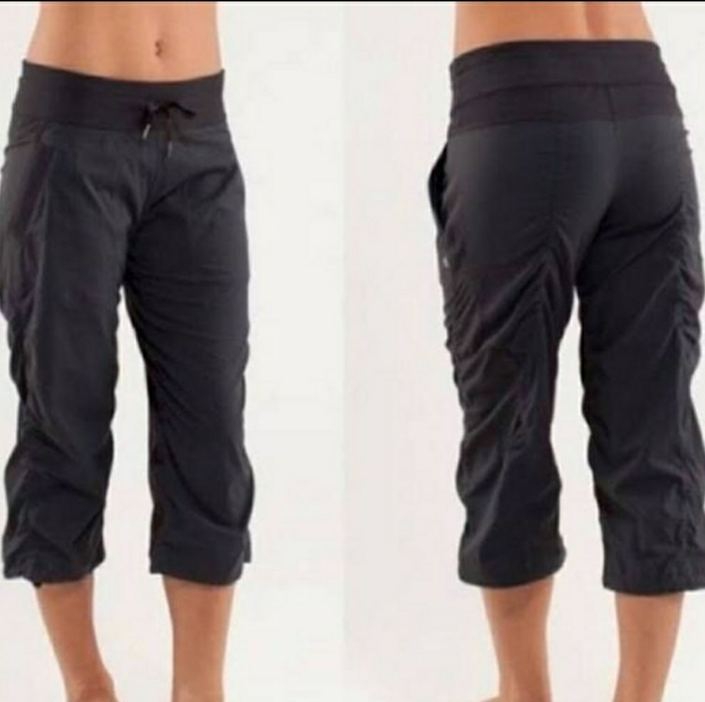 Lululemon studio crop size 4
